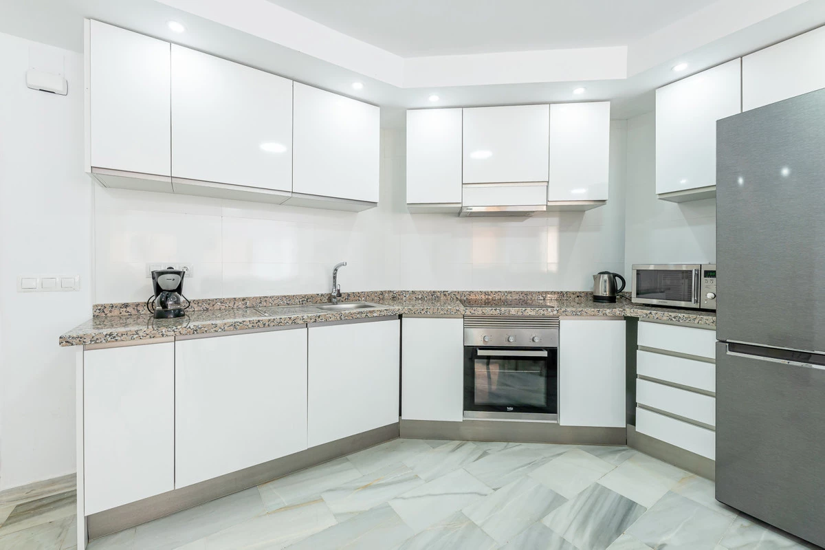 8-e64a9055bba3e77ac8aca3b893cdf826