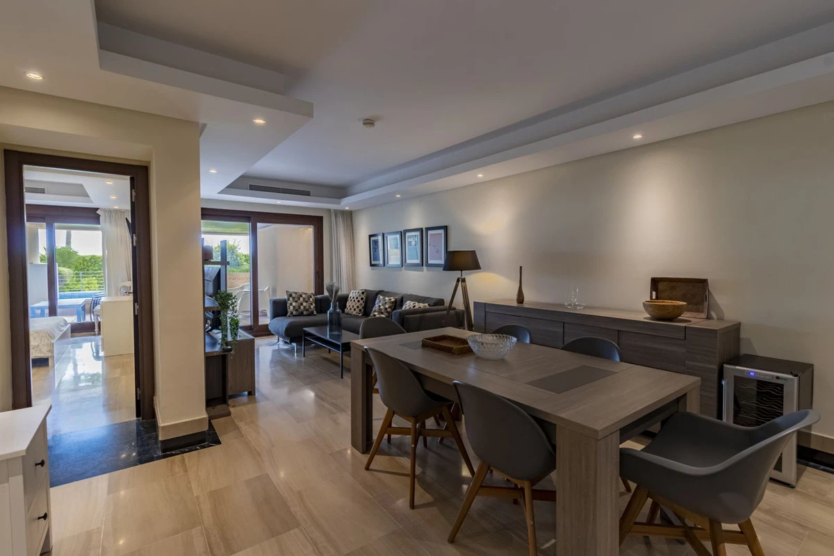 9-467d0cee5b725f3ef65f102a0c2e69c0