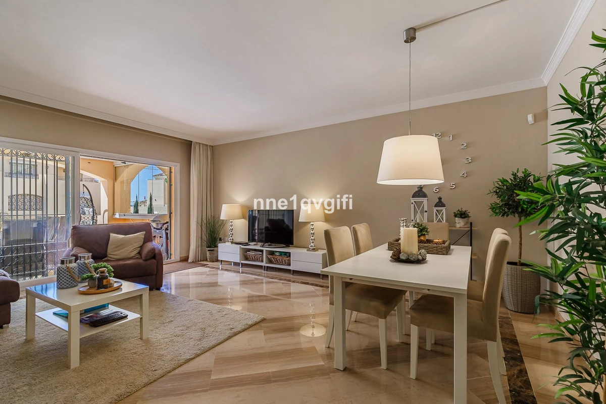 2-5bd7b9d04b45e33852eaf0ec6670150d