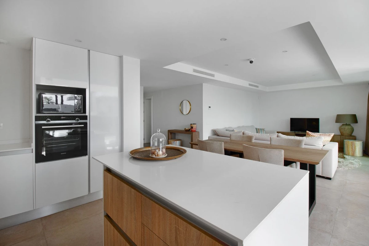 7-aa4cc561180b369757c0bb4af9886cd3