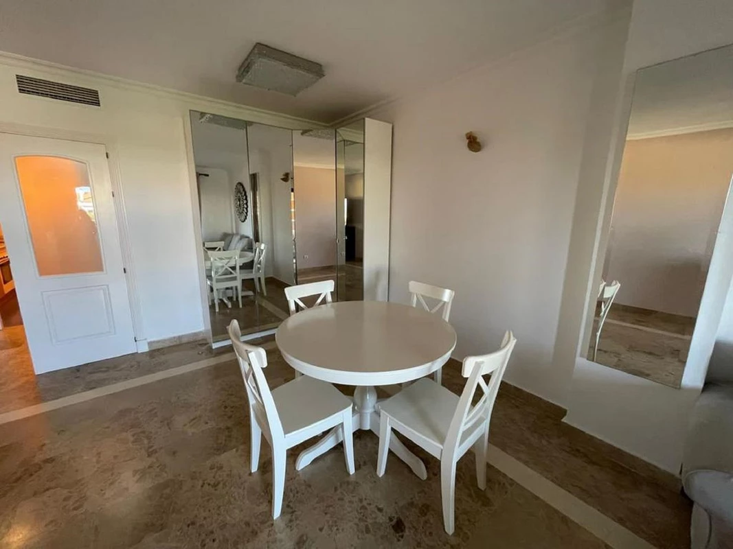 7-aa4cc561180b369757c0bb4af9886cd3