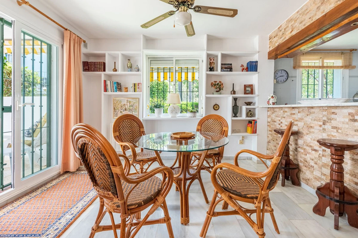 7-aa4cc561180b369757c0bb4af9886cd3