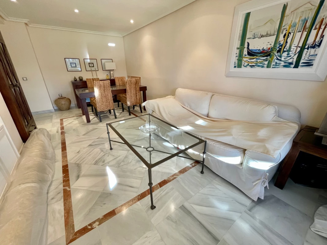 2-5bd7b9d04b45e33852eaf0ec6670150d