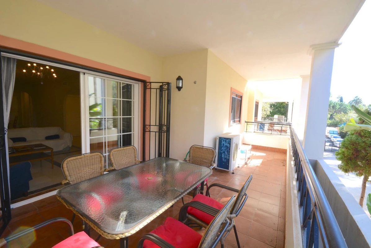 2-5bd7b9d04b45e33852eaf0ec6670150d