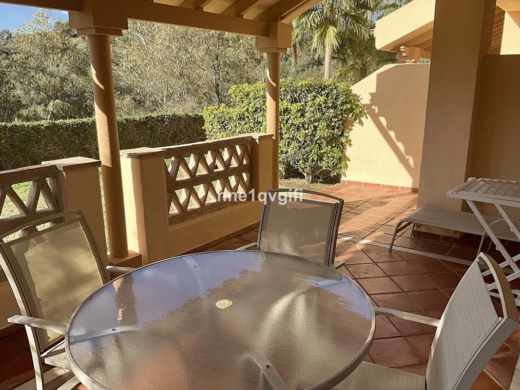 2-5bd7b9d04b45e33852eaf0ec6670150d