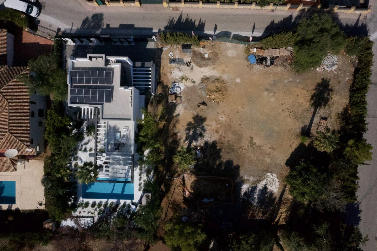 2-5bd7b9d04b45e33852eaf0ec6670150d