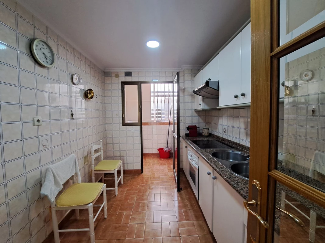 2-5bd7b9d04b45e33852eaf0ec6670150d