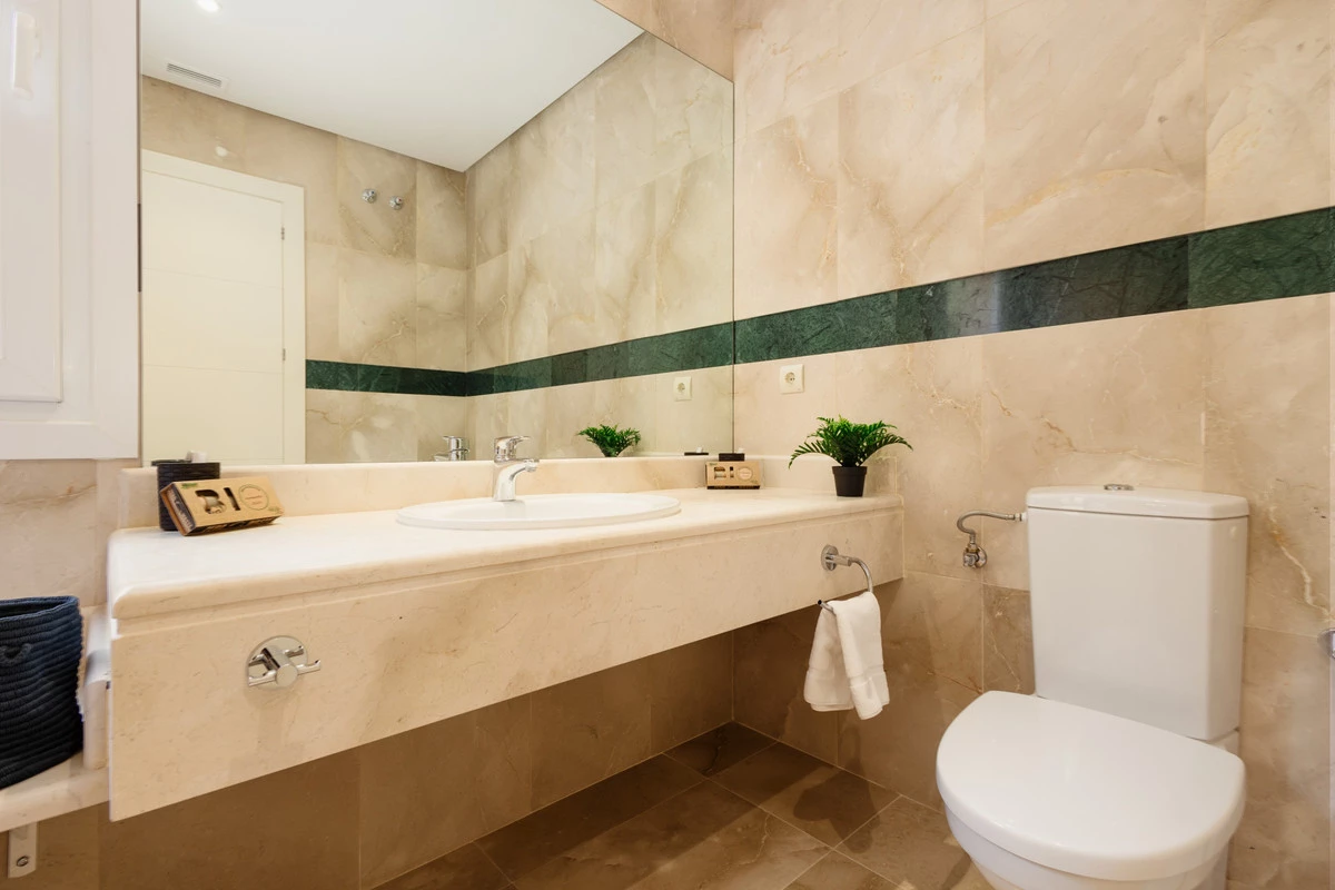 8-e64a9055bba3e77ac8aca3b893cdf826