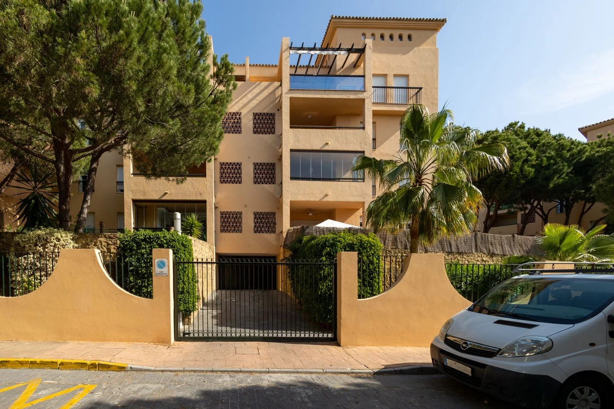 8-e64a9055bba3e77ac8aca3b893cdf826