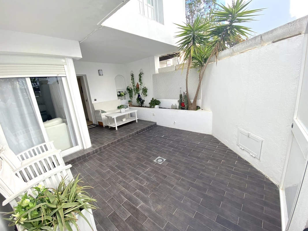 9-467d0cee5b725f3ef65f102a0c2e69c0