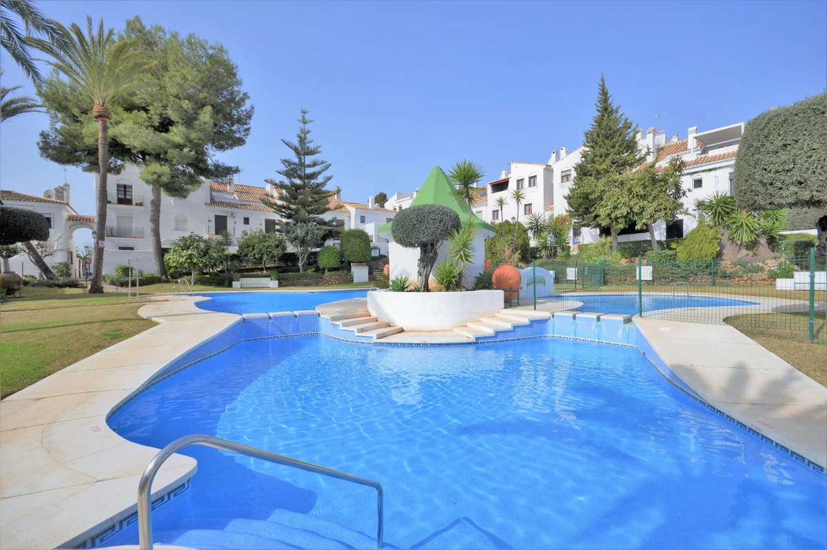 3-e898b2bb2a2fdfd06d2c39894dce8316