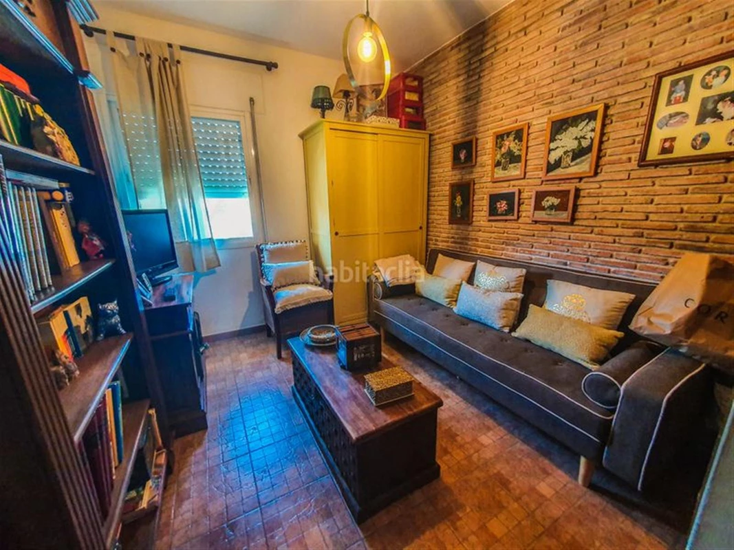 2-5bd7b9d04b45e33852eaf0ec6670150d