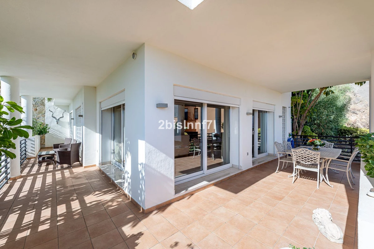 8-e64a9055bba3e77ac8aca3b893cdf826