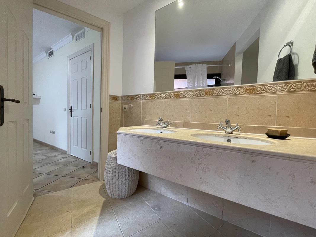 6-241328e1bcc9c0d8ce1222beb6c967a8