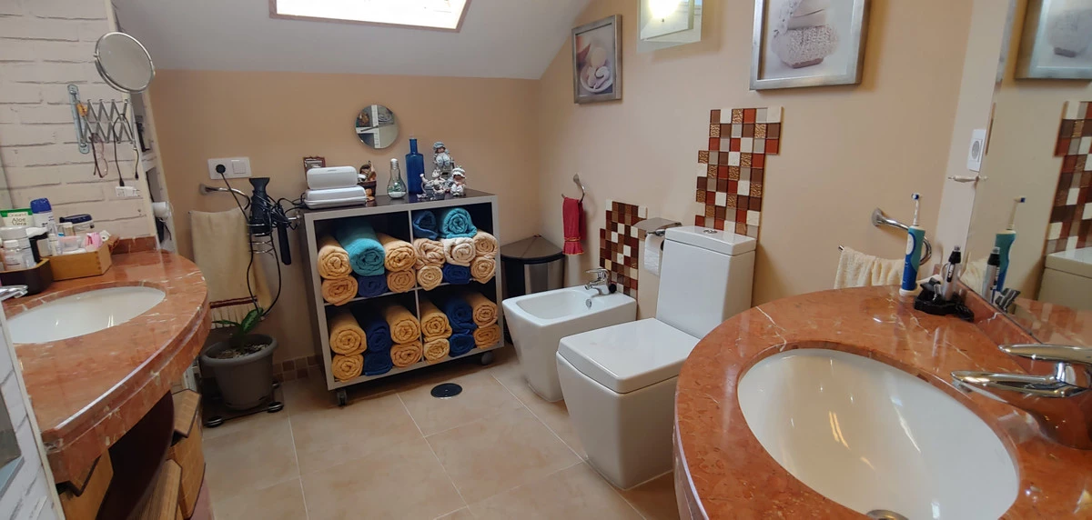 8-e64a9055bba3e77ac8aca3b893cdf826