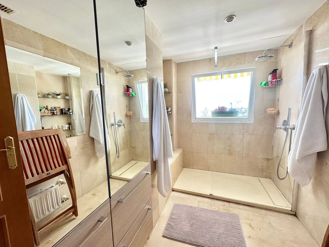 7-aa4cc561180b369757c0bb4af9886cd3