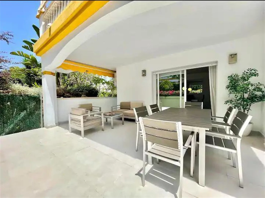 2-5bd7b9d04b45e33852eaf0ec6670150d