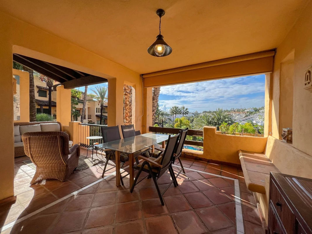 2-5bd7b9d04b45e33852eaf0ec6670150d