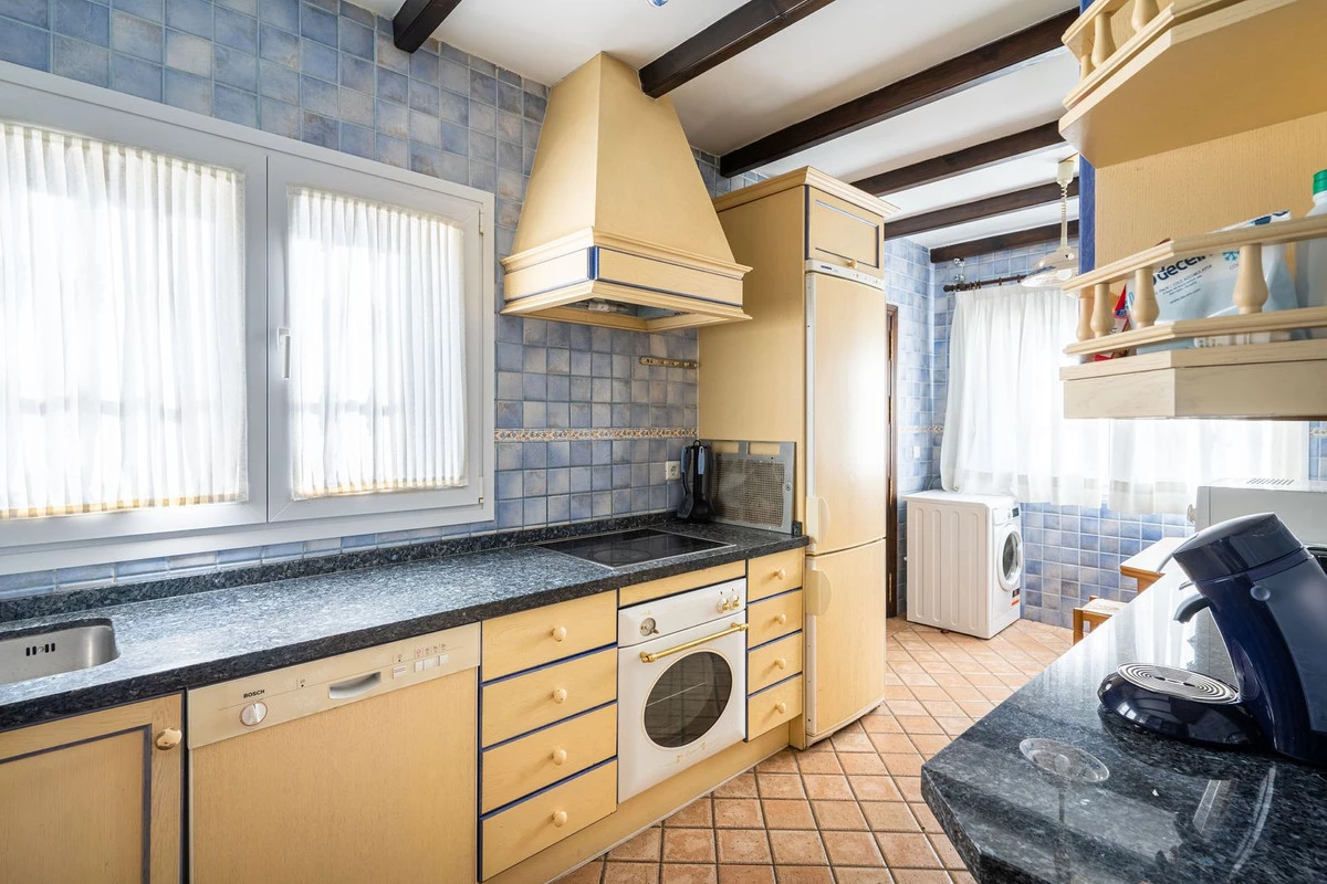 4-c23c0f86247804fa50226aecd8b0b2c8