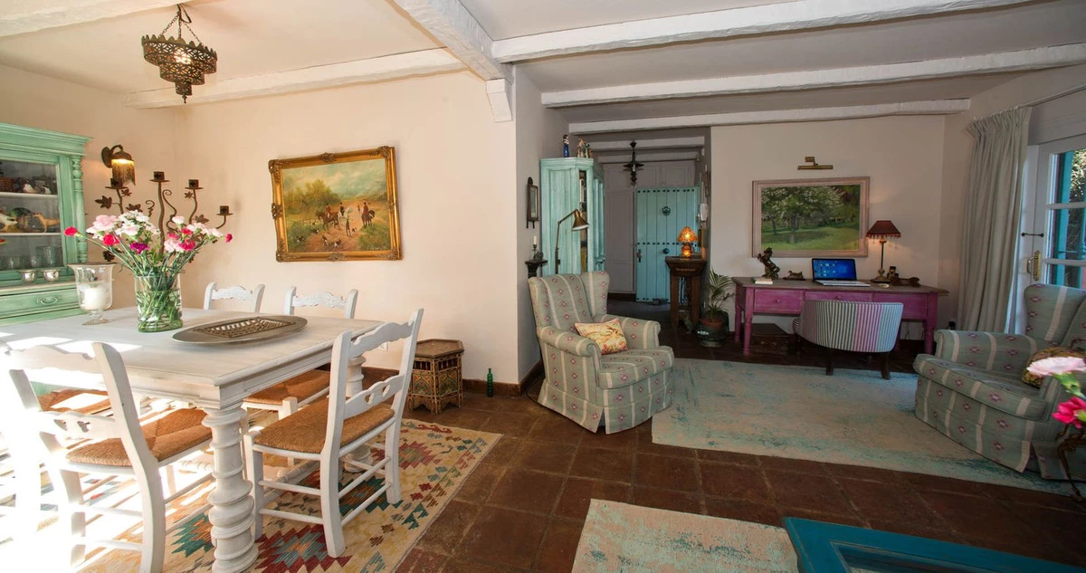 8-e64a9055bba3e77ac8aca3b893cdf826