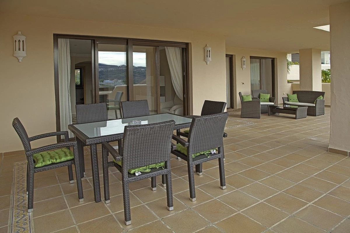 8-e64a9055bba3e77ac8aca3b893cdf826