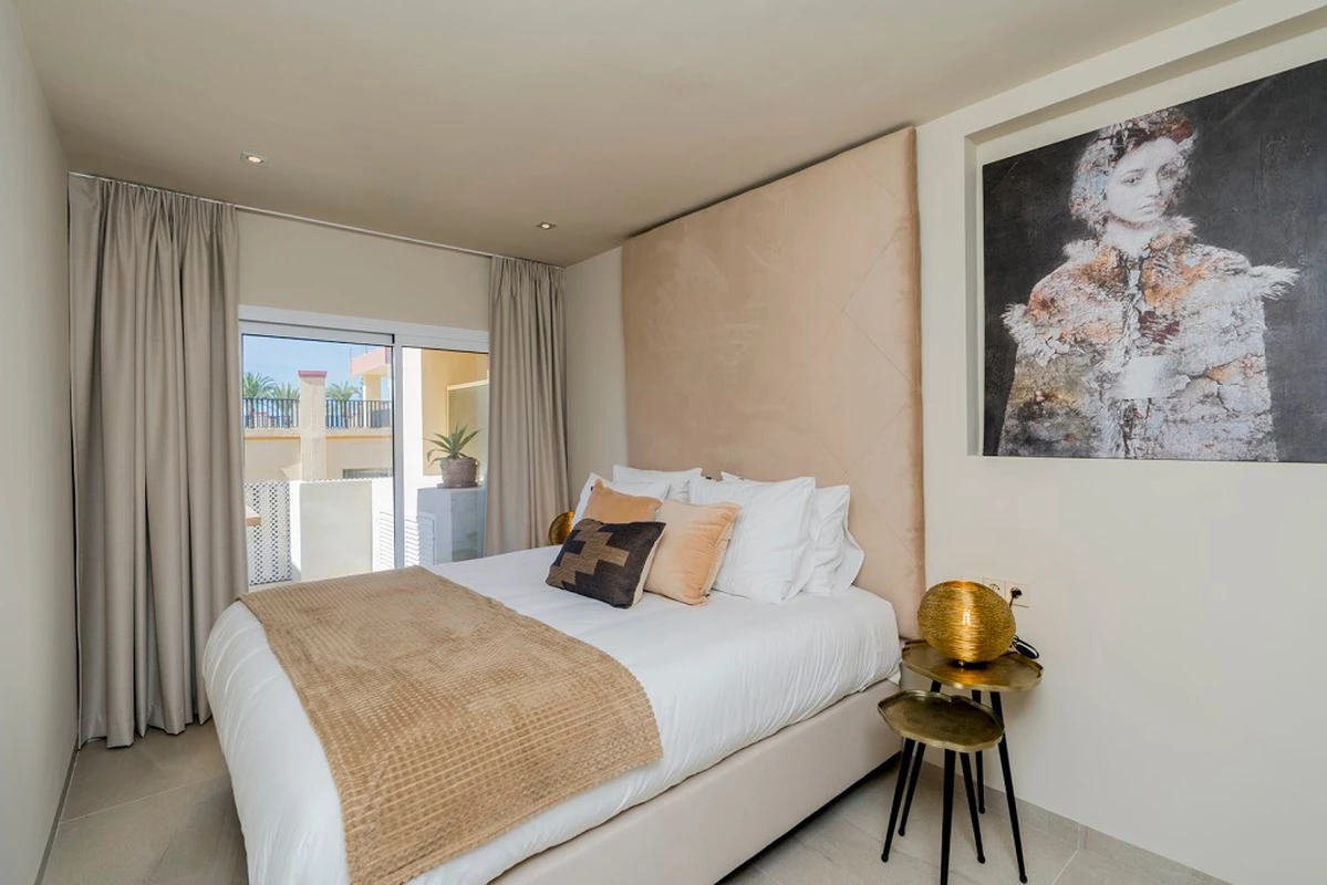 7-aa4cc561180b369757c0bb4af9886cd3