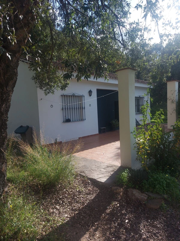 2-5bd7b9d04b45e33852eaf0ec6670150d