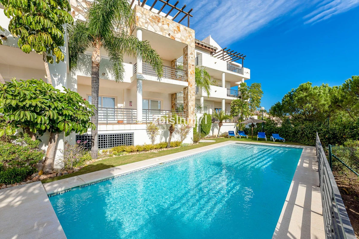 1-7980e48d732b6fc85c14b43b94d2aa54