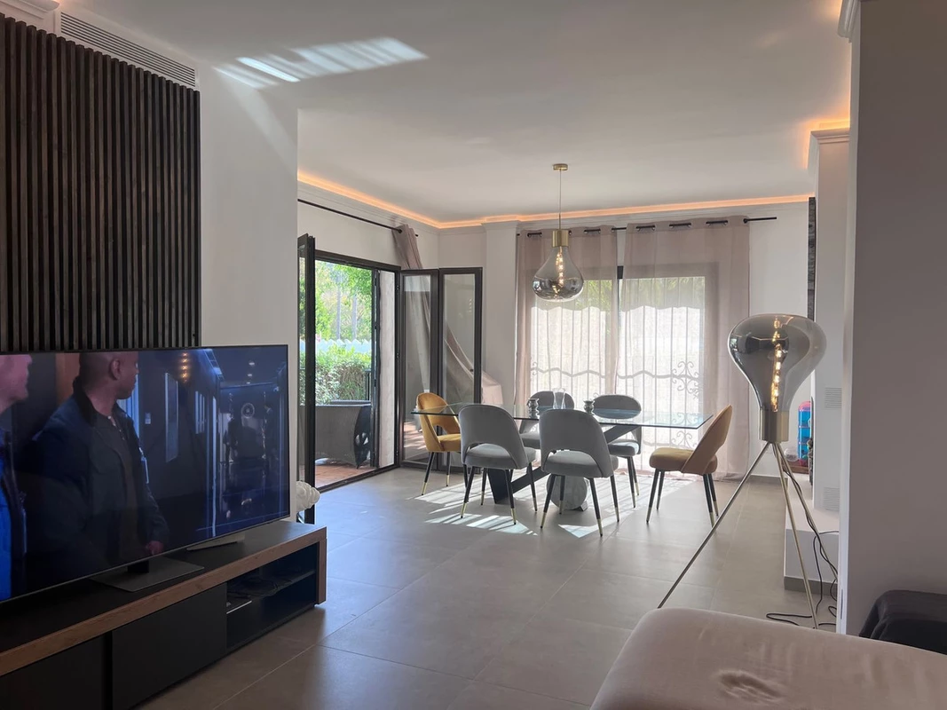 2-5bd7b9d04b45e33852eaf0ec6670150d