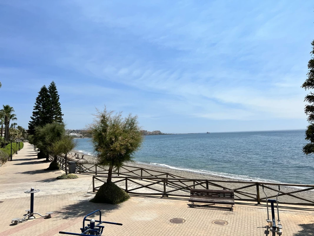 9-467d0cee5b725f3ef65f102a0c2e69c0