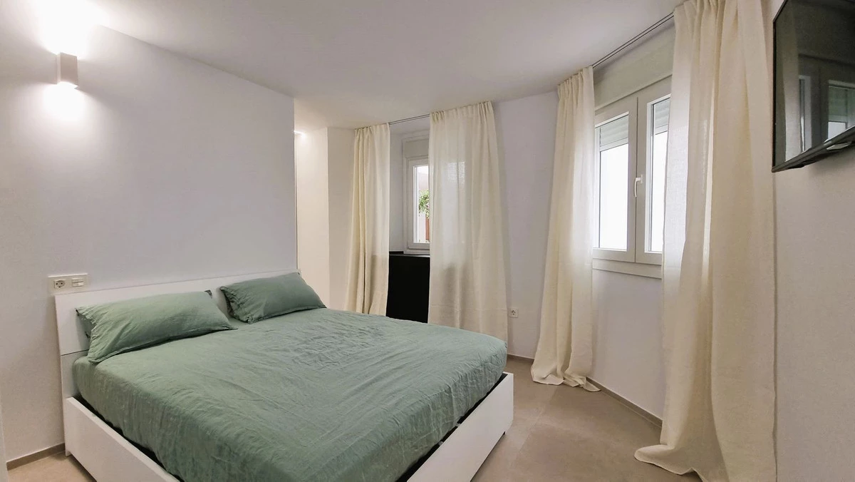 4-c23c0f86247804fa50226aecd8b0b2c8