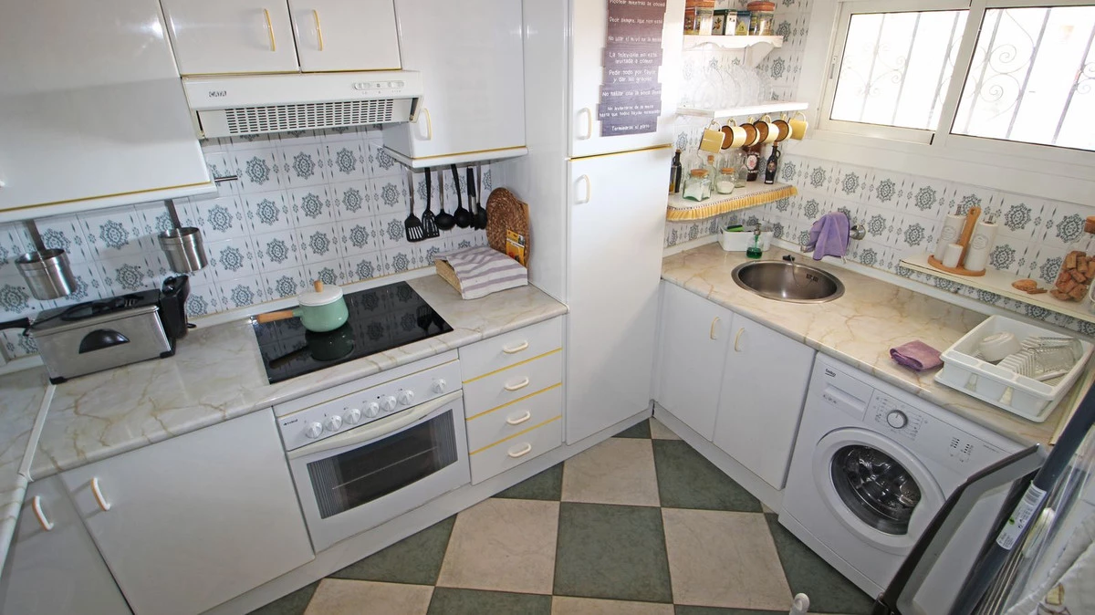 3-e898b2bb2a2fdfd06d2c39894dce8316