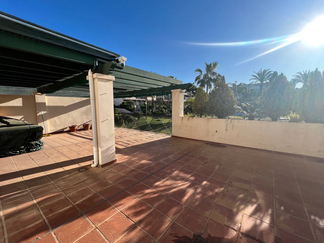 1-7980e48d732b6fc85c14b43b94d2aa54