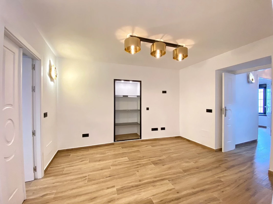 2-5bd7b9d04b45e33852eaf0ec6670150d