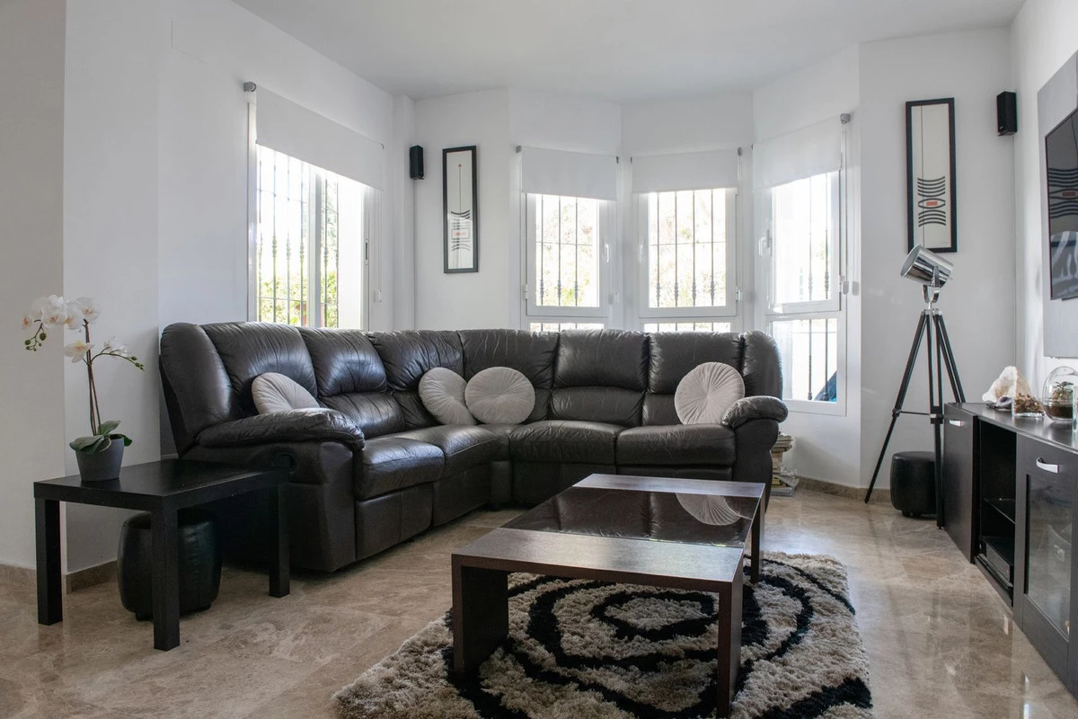 3-e898b2bb2a2fdfd06d2c39894dce8316