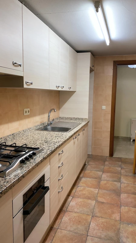 8-e64a9055bba3e77ac8aca3b893cdf826