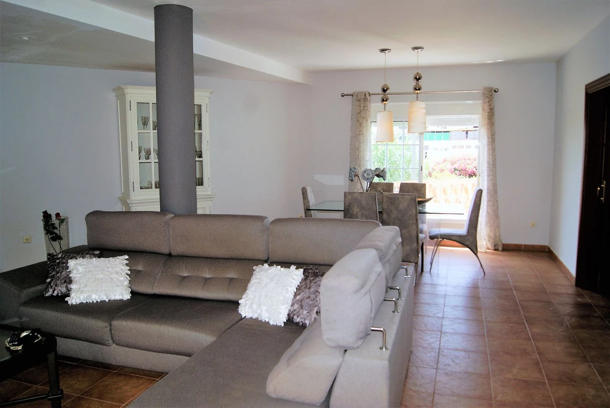 4-c23c0f86247804fa50226aecd8b0b2c8