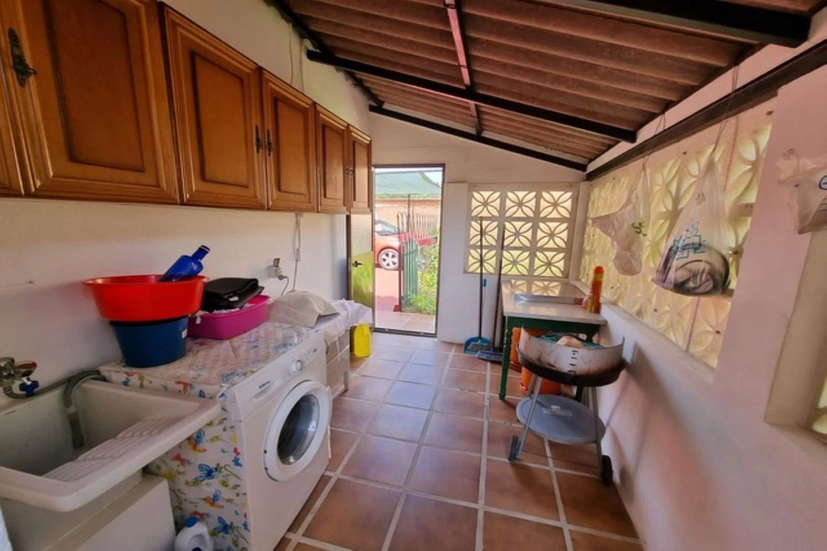 8-e64a9055bba3e77ac8aca3b893cdf826