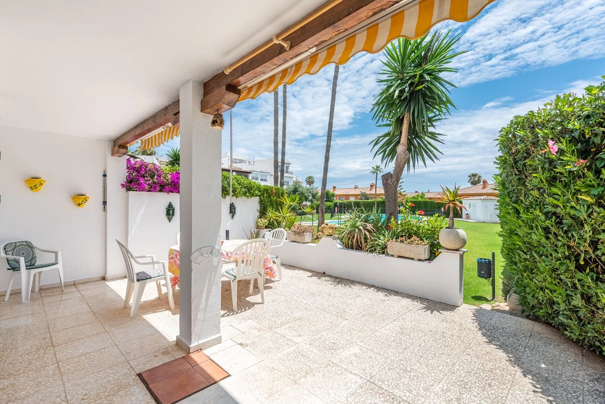 4-c23c0f86247804fa50226aecd8b0b2c8