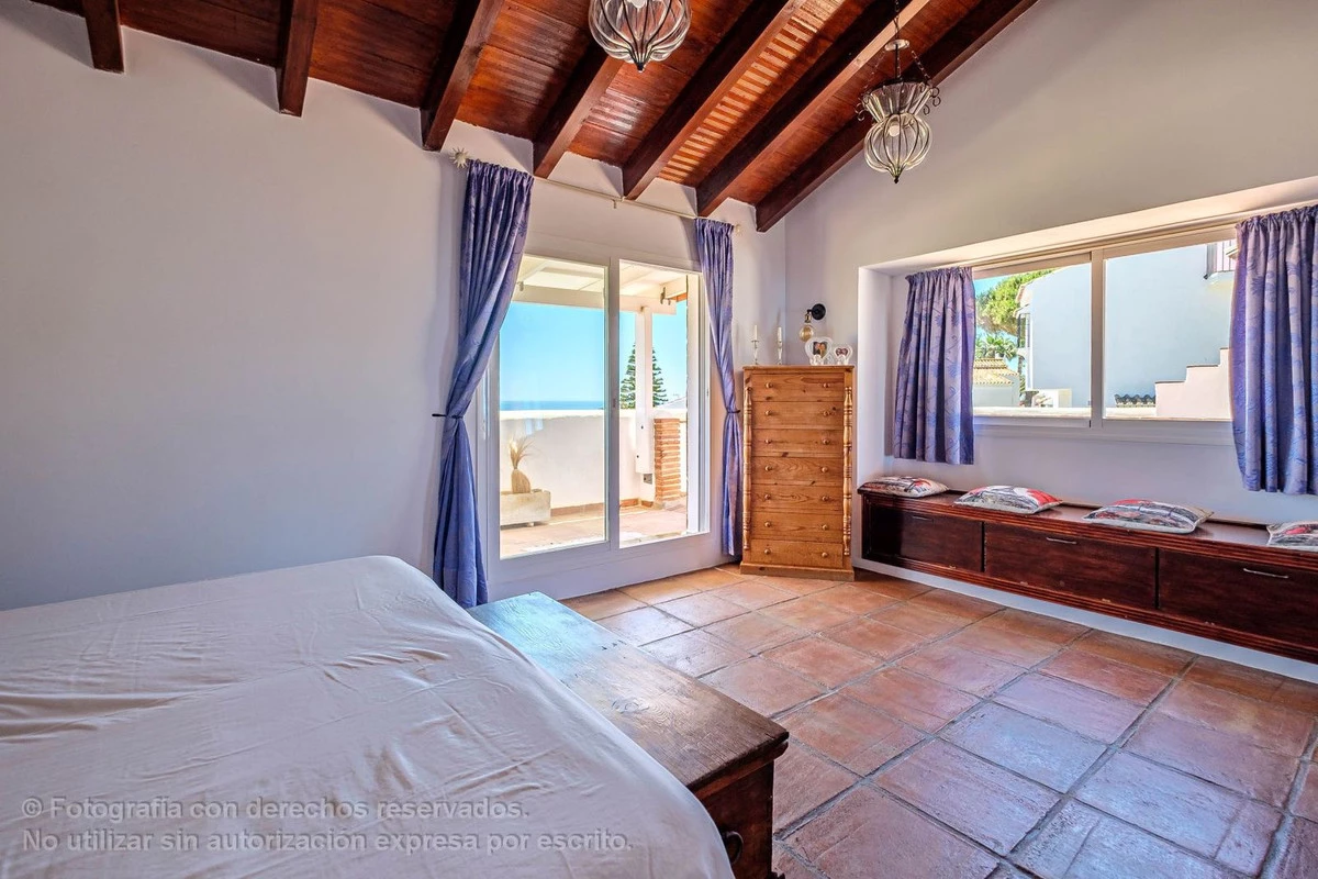 8-e64a9055bba3e77ac8aca3b893cdf826