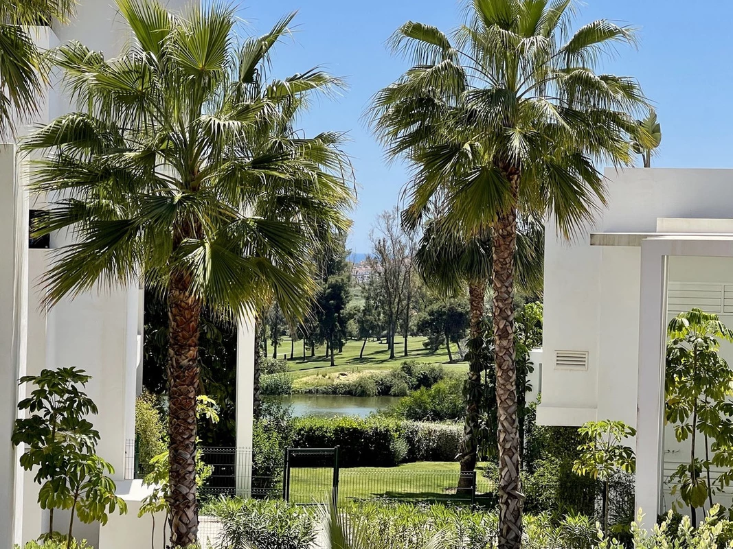 8-e64a9055bba3e77ac8aca3b893cdf826