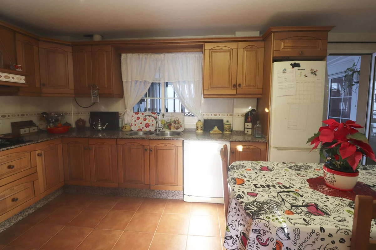 3-e898b2bb2a2fdfd06d2c39894dce8316