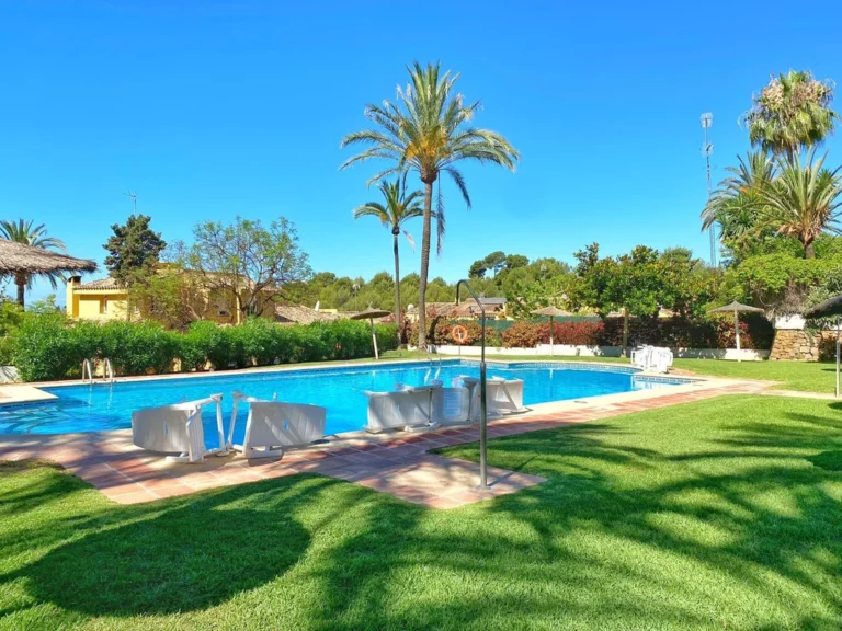 R4078639 | Townhouse in Marbella – € 690,000 – 3 beds, 3 baths