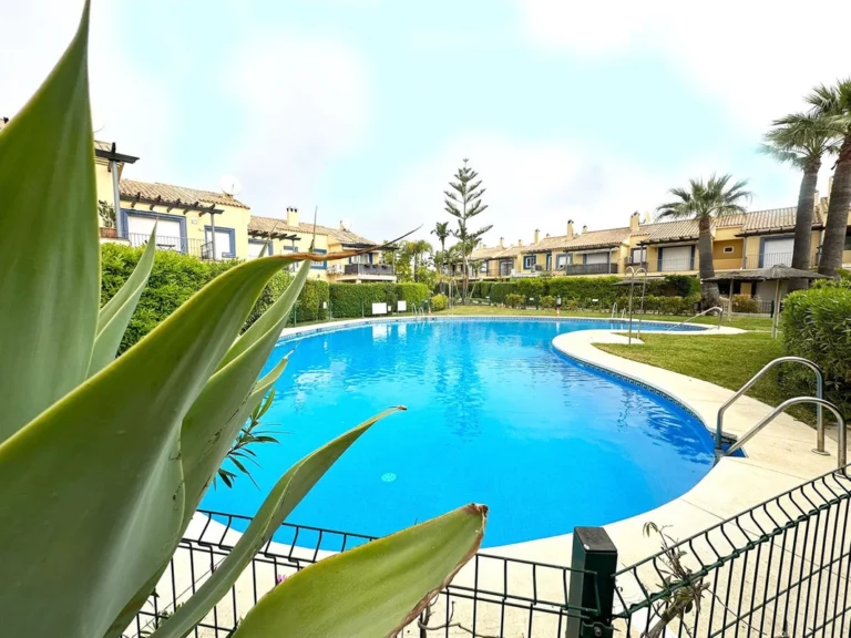 R4291918 | Townhouse in Puerto Banús – € 665,000 – 4 beds, 3 baths