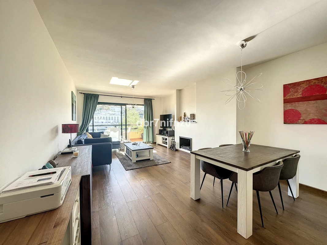 1-7980e48d732b6fc85c14b43b94d2aa54