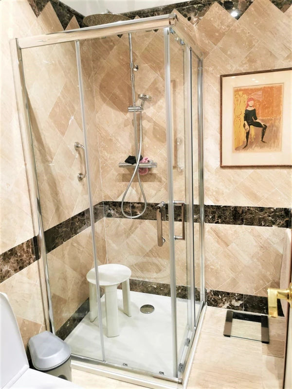 8-e64a9055bba3e77ac8aca3b893cdf826