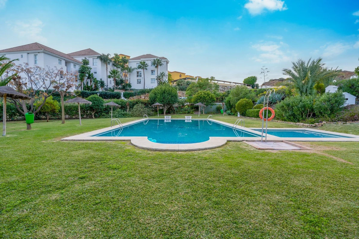 2-5bd7b9d04b45e33852eaf0ec6670150d