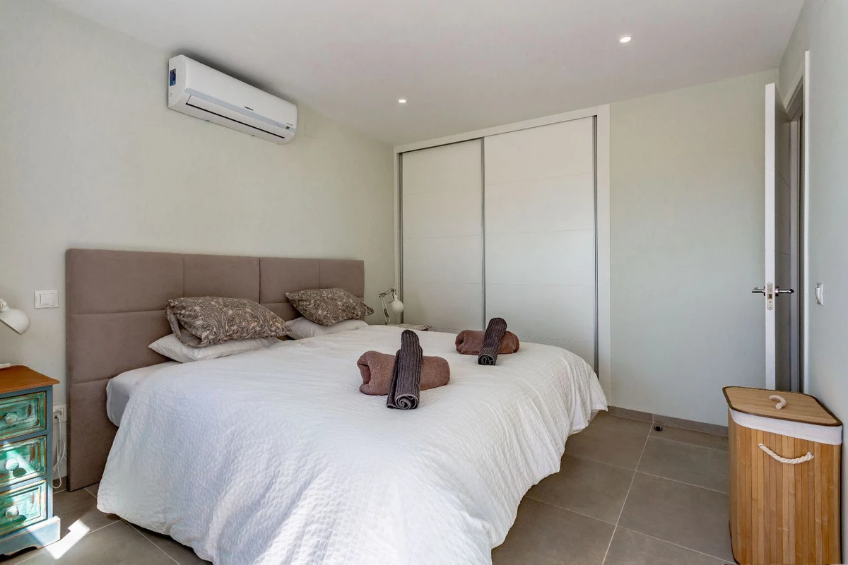 4-c23c0f86247804fa50226aecd8b0b2c8