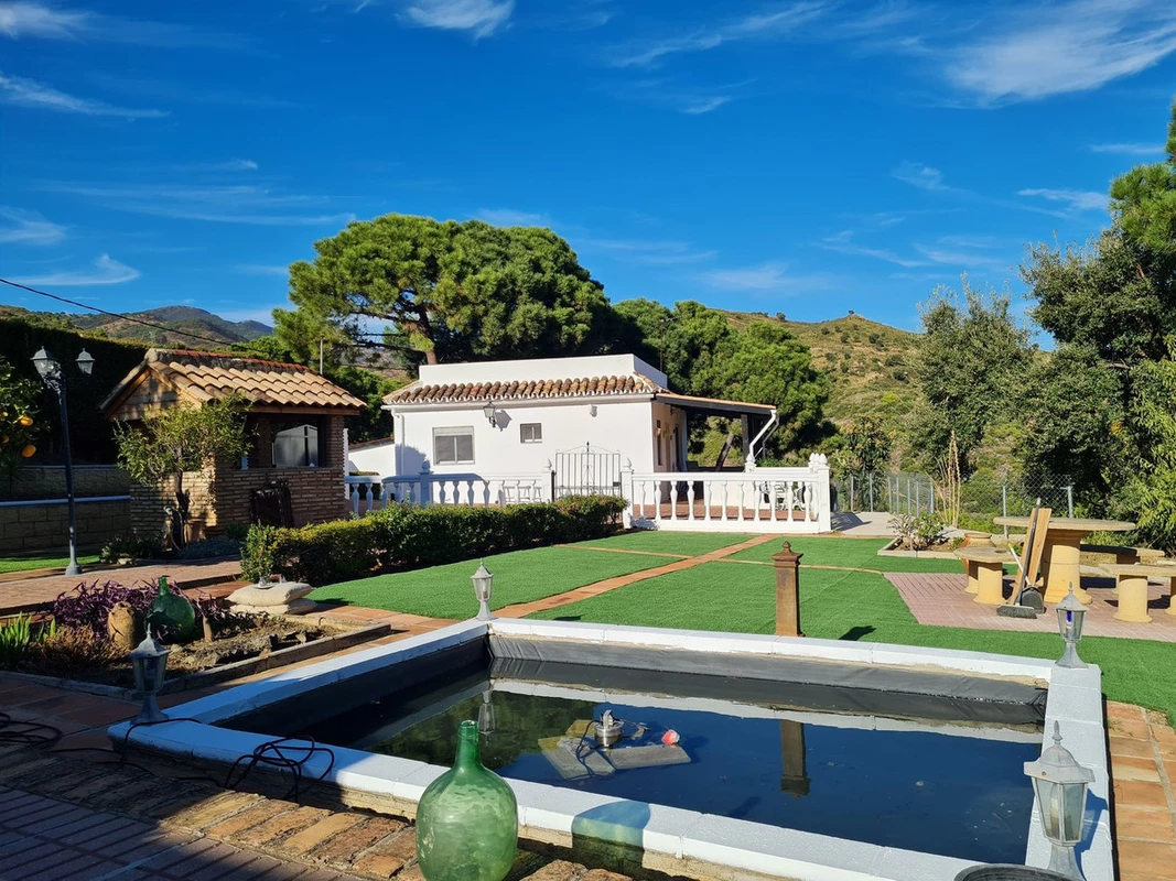 8-e64a9055bba3e77ac8aca3b893cdf826