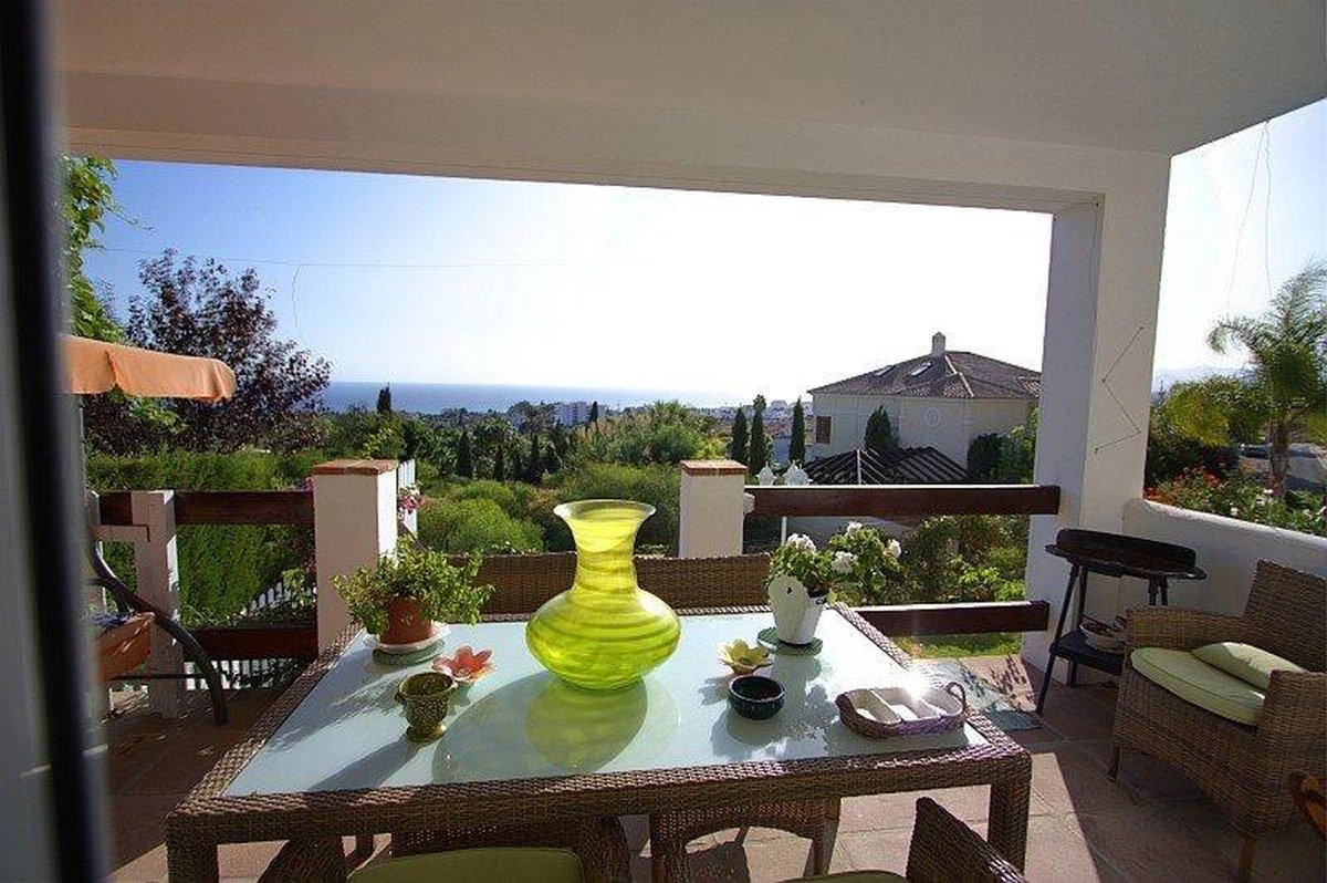 1-7980e48d732b6fc85c14b43b94d2aa54